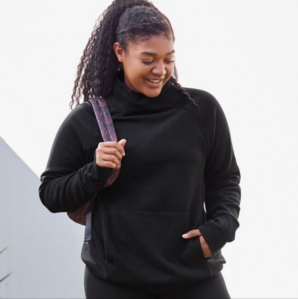 NWT - Fabletics "Zaylee" White Funnel Neck Tunic